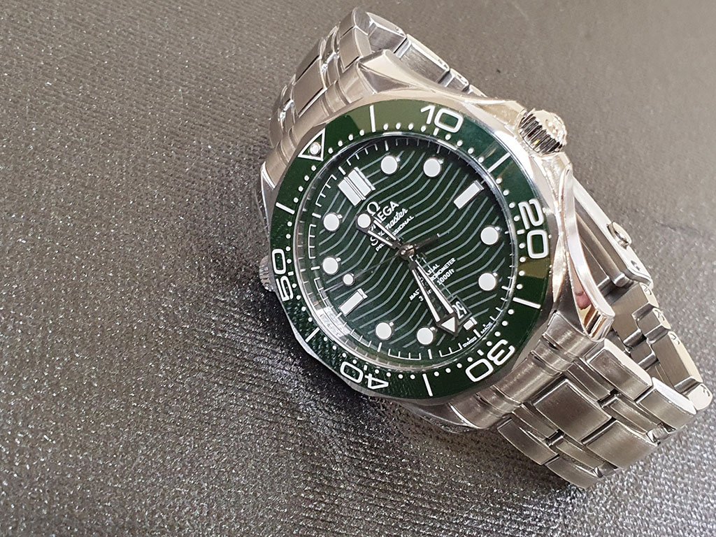 歐米茄【綠海馬】OMEGA Seamaster 綠面海馬30