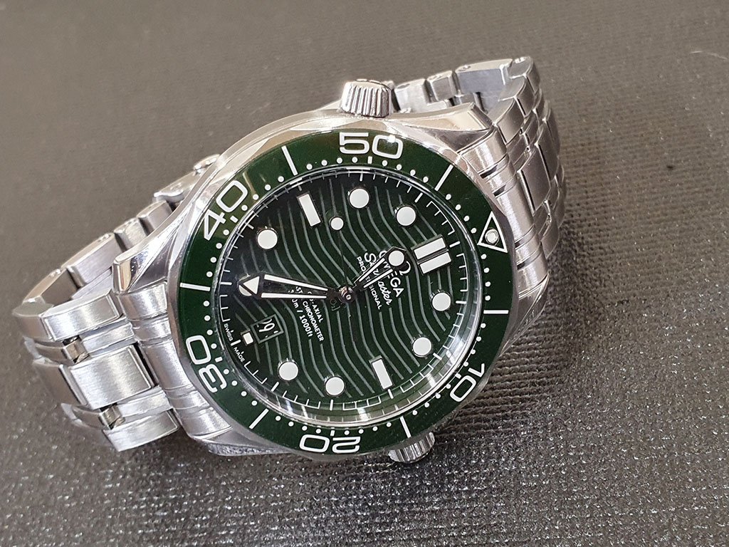 歐米茄【綠海馬】OMEGA Seamaster 綠面海馬30