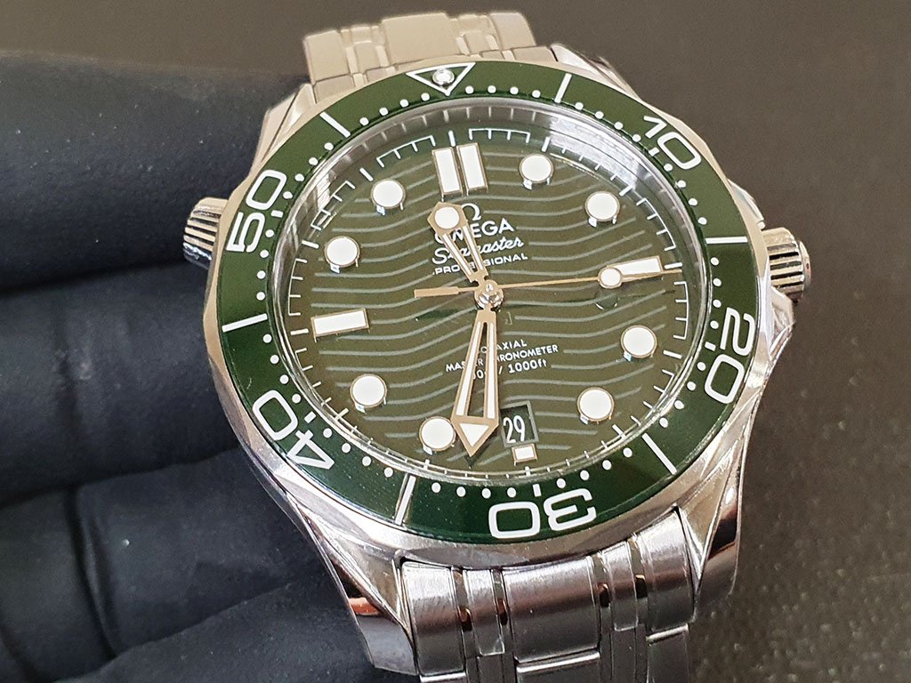 歐米茄【綠海馬】OMEGA Seamaster 綠面海馬30