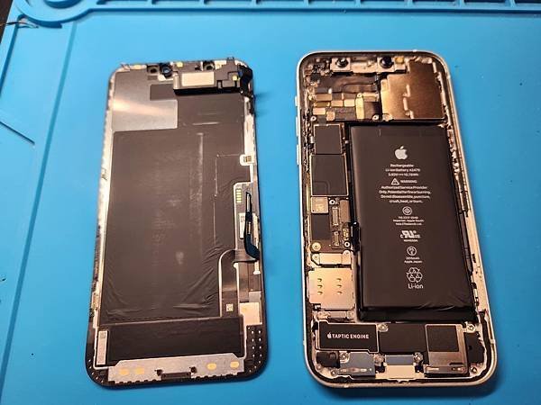 新竹iphone12換電池/iPhone 12 換電池 — 