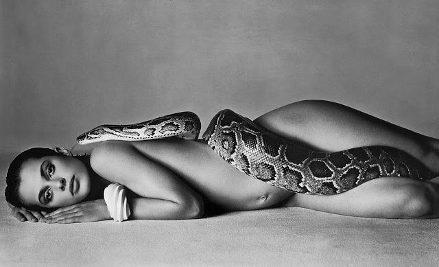 Richard-Avedon-Photography-1981-June-14-Model-is-Nastassja-Kinski-and-the-Serpent