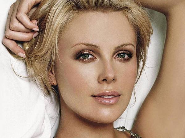 charlize_theron1