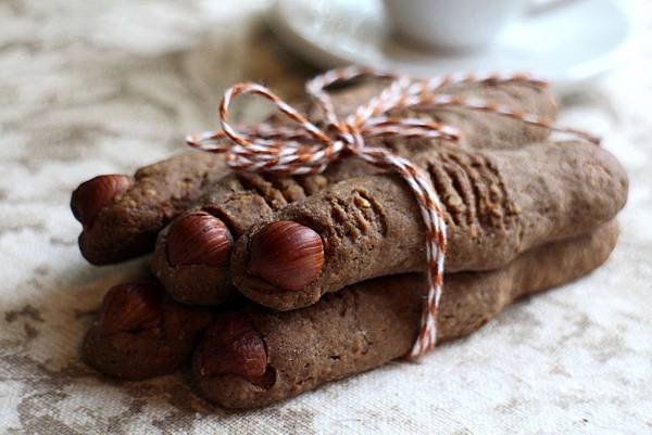 hazelnut cookies 426