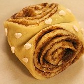 Cinnamon Rolls 095