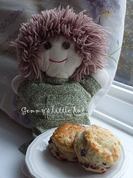 cutie &amp; scones.jpg