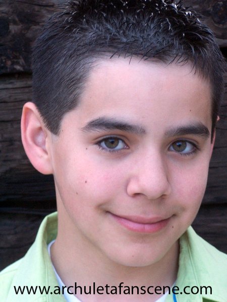 david-archuleta-headshot-green5.jpg