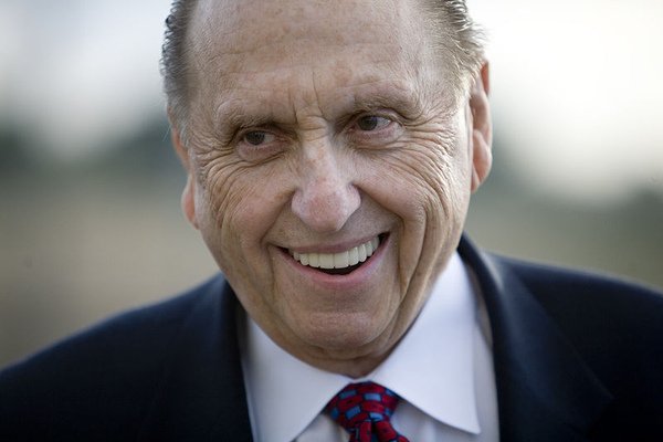 800px-Thomas_S_Monson.jpg