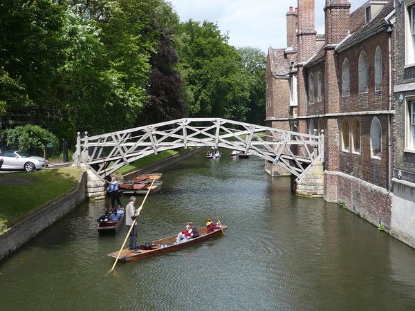 800px-Cambridge_uni_math_bridge.JPG