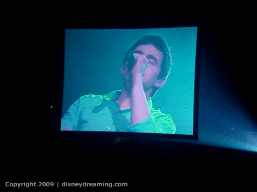 David-Archuleta-Projector.png