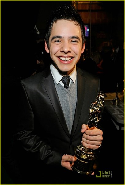 david-archuleta-alma-awards-05.jpg