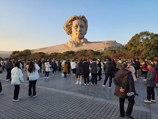 [雪莉丸出遊]2023.12月一個人旅行之湖南長沙張家界順德