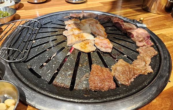 [雪莉丸出遊]2023.11月釜山自由行5天4夜之南浦洞美食