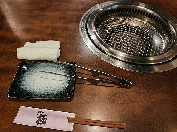 [雪莉丸出遊]2024.2月一個人的日本-好吃的村上牛燒肉A
