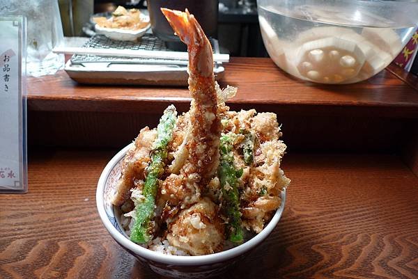 應該是出拔天丼