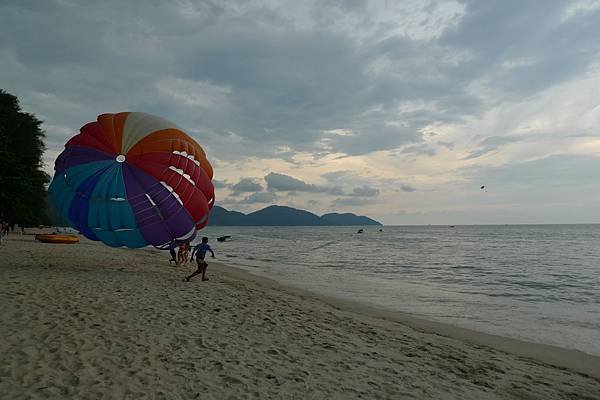有各種海邊遊樂選項
