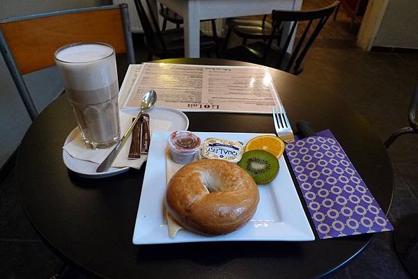 有名的Bagel早餐店Li O Lait