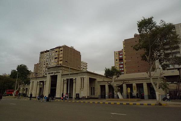 Giza Train Station