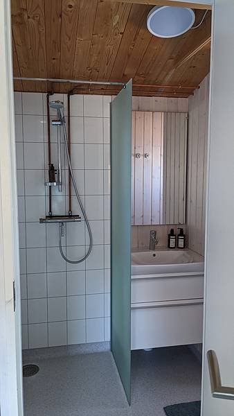 冰河小屋浴側