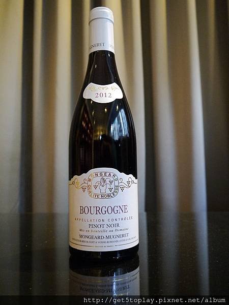 Mongeard-Mugneret Bourgogne Pinot Noir 2012