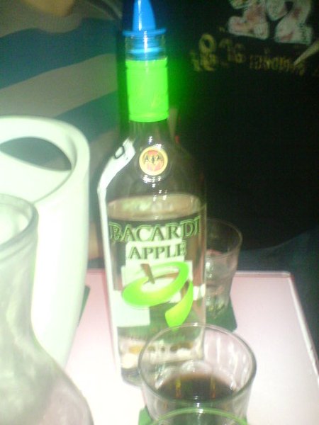 bacardi apple