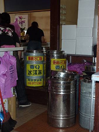 100-05-22-2Y8M (26).JPG