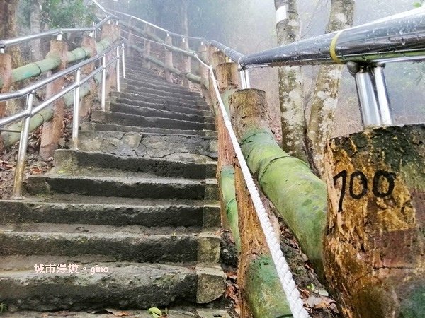 【高雄旗山】號稱有999階的玉山山脈尾稜。 No72小百岳~
