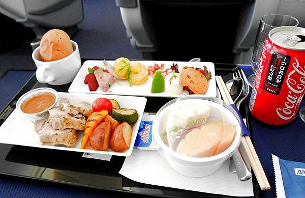 ANA 788 business class meal