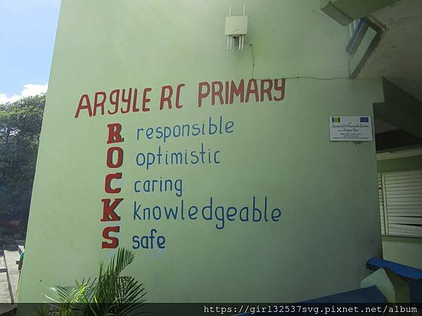 107.10.24 中華民國國歌演練~Argyle Roman Catholic Primary School-2.JPG