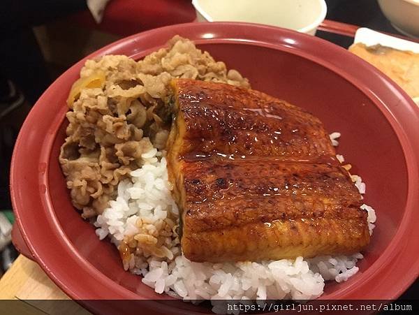 【台北食記】每樣都想來一點的『すき家Sukiya』