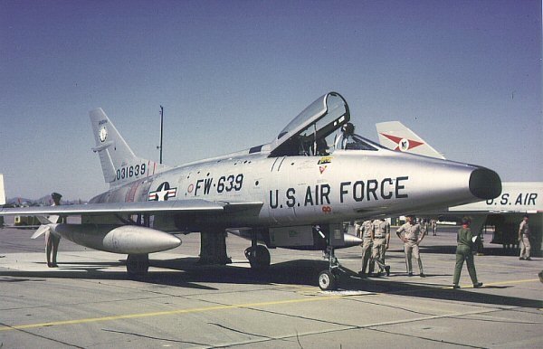 F-100A-20-NA 152 TFS-AZ ANG 0233 53-1639.jpg