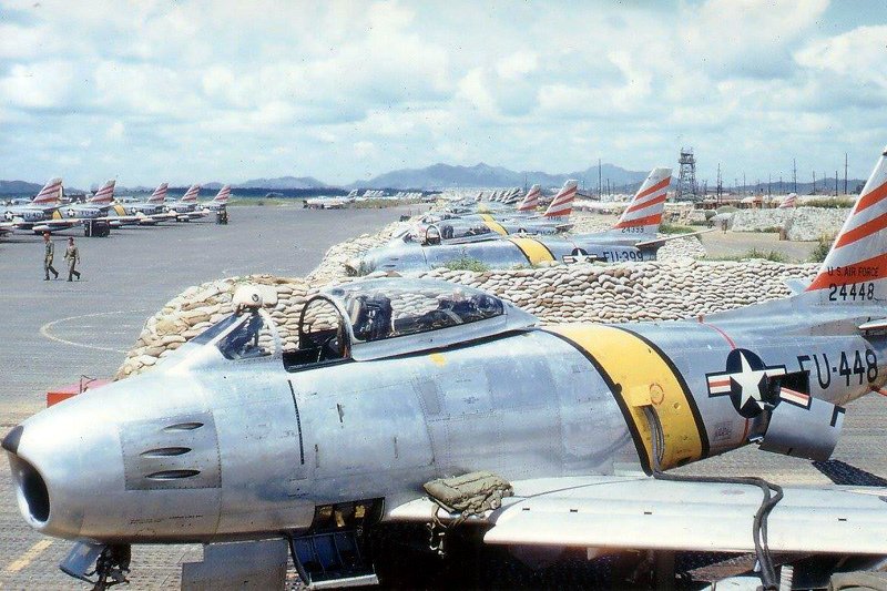 F-86F-30 6274-36FBS Flying Fiends Suwon AB K-13 spring 1953.jpg