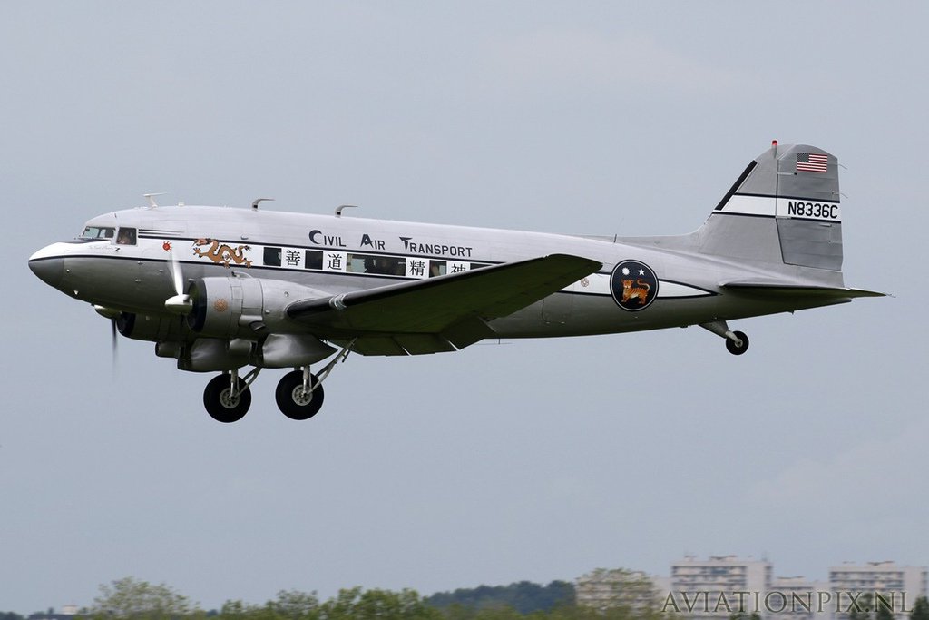 9725_DC-3_N8336C.jpg