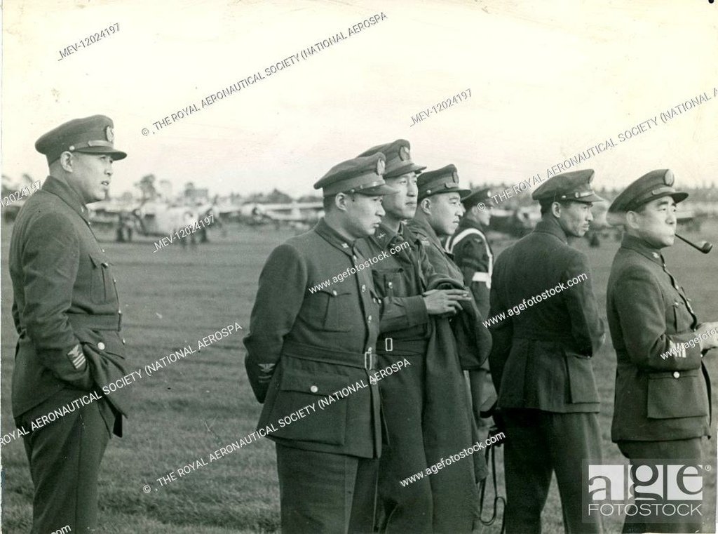 民國34年參觀英國法恩堡（Farnborough）航空展的空