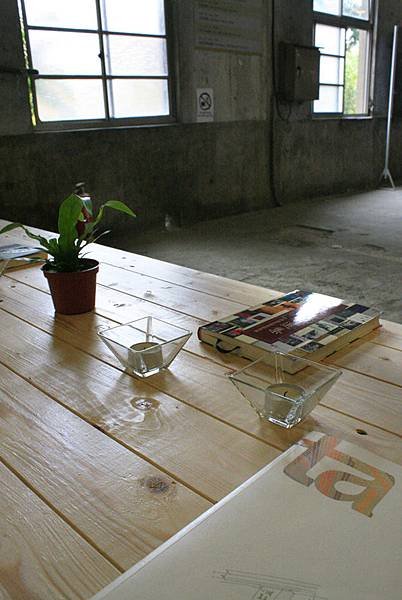 2011新聞攝影展17.JPG