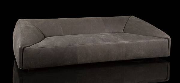 radical-sofa-IMG_1490-1400x645.jpg