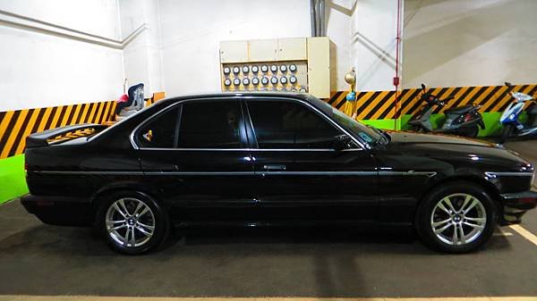 1992-e34-525.JPG