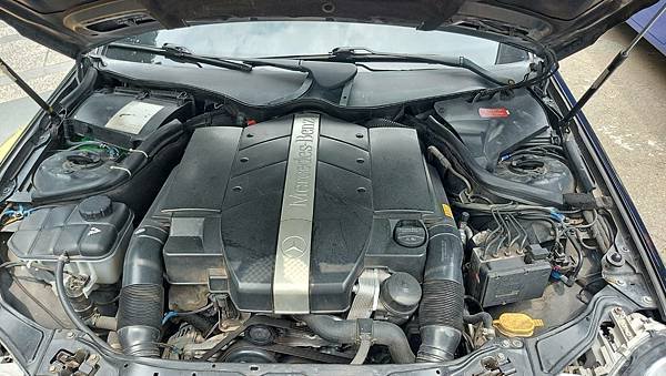 售2002年10月BENZ W203-C240(黑色2.6)
