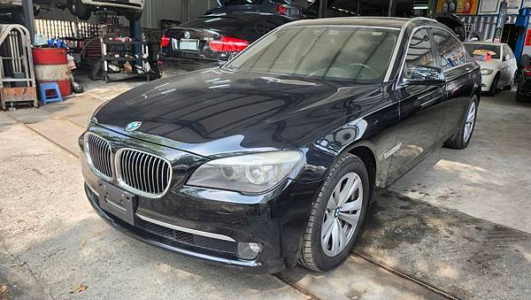 2010 BMW 7-Series 740Li(F02型)-