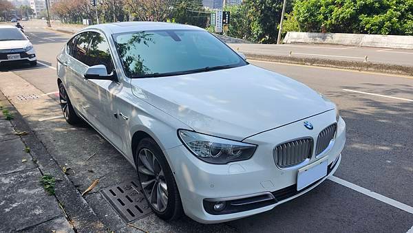 售-2013 BMW 5-Series GT 520d(F0
