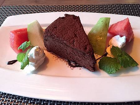 高雄etage15餐廳 (新百王證券 臻臻)