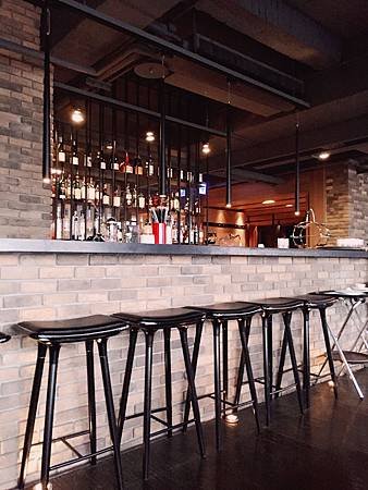 高雄etage15餐廳 (新百王證券 臻臻)