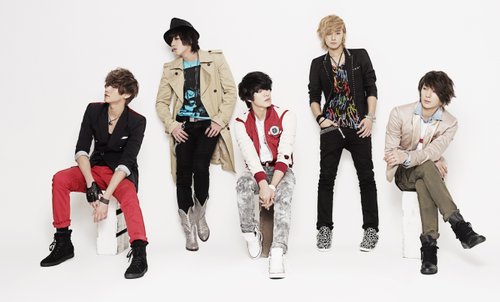 韓國首席美男樂團【FTISLAND】開心慶出道4週年 台灣網友狂齊賀 6/24（五）最新韓語迷你專輯『RETURN』在台發行 團員苦練中文 希望歌迷別變心 首張主流日文正規專輯 改寫Oricon榜新紀錄！！