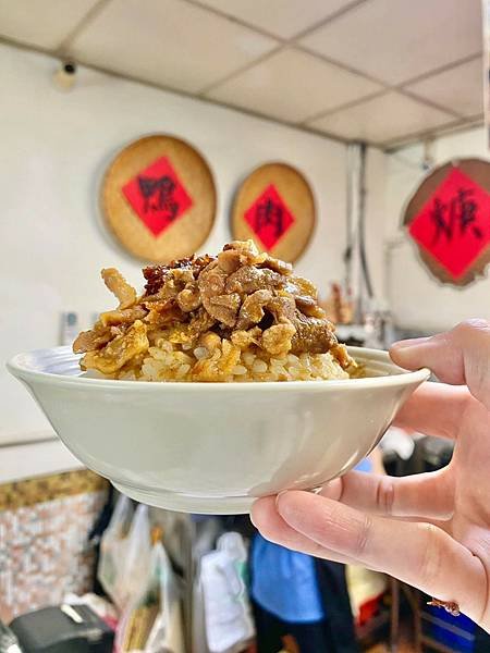 新店人氣小吃店「北鴨鴨肉羹」饕客都知道必點鴨肉羹+鴨肉飯，跟