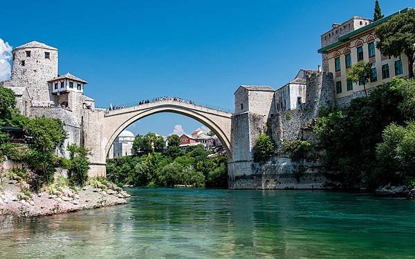 mostar-4596236_1920.jpg