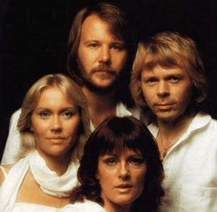 1976【Dancing Queen】ABBA