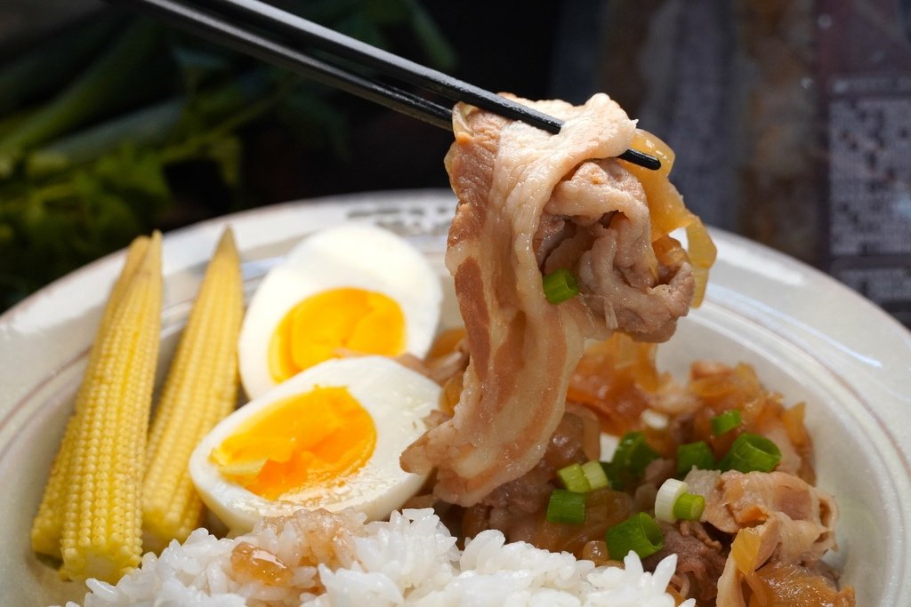 大成黑蜜豬Ｘ北澤壽喜燒丼｜強強聯名 香嫩黑蜜豬配上獨家壽喜燒