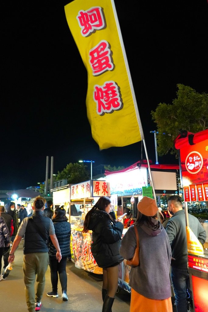 台中美食｜蠔大一口 限量韓國生蠔燒必吃 總站夜市超高人氣美食