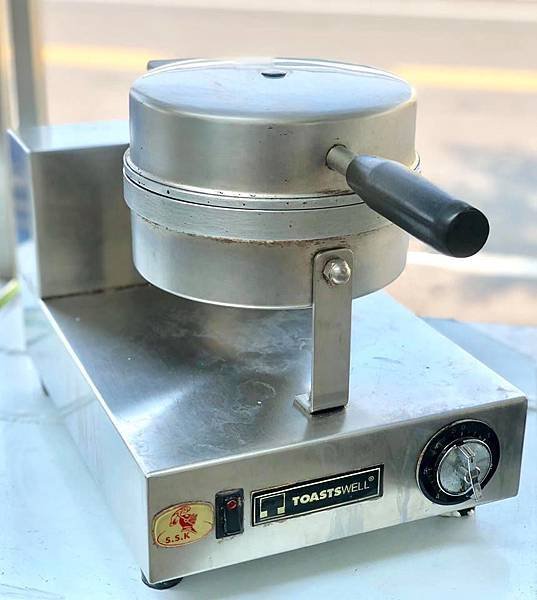 商用電子溫控鬆餅機03.jpg