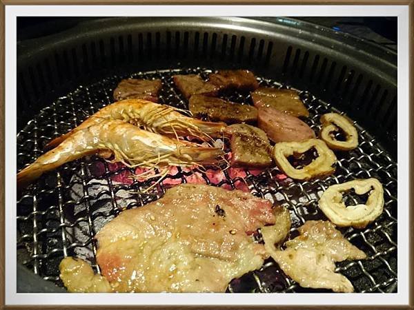 ❤台北❤東區食記 好客燒烤-酒吧燒烤吧 三人同行一人免費&lt;忠