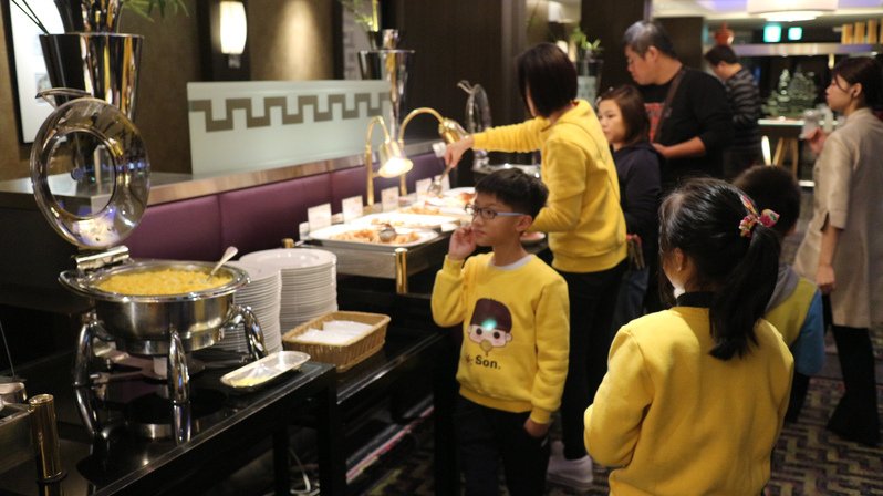 105.12.11.日本關西五日遊~第1天第1晚飯店(神戶波